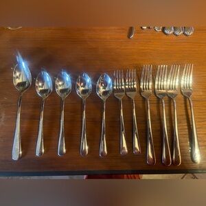 Stainless Steel Flatware Set